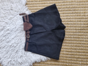 Къси панталонки в черно